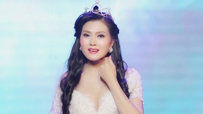Hoa hậu Kim thoa sinh năm bao nhiêu? tiểu sử